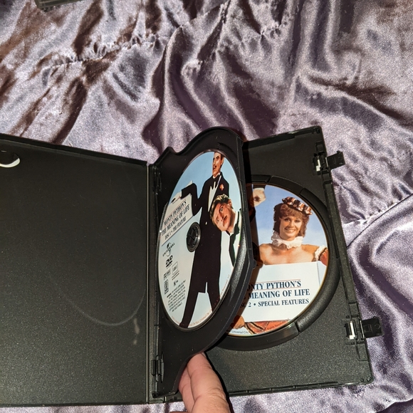MONTY PYTHON'S THE MEANING OF LIFE TWO DISK SPECIAL EDITION DVD SET. - Picture 3 of 3